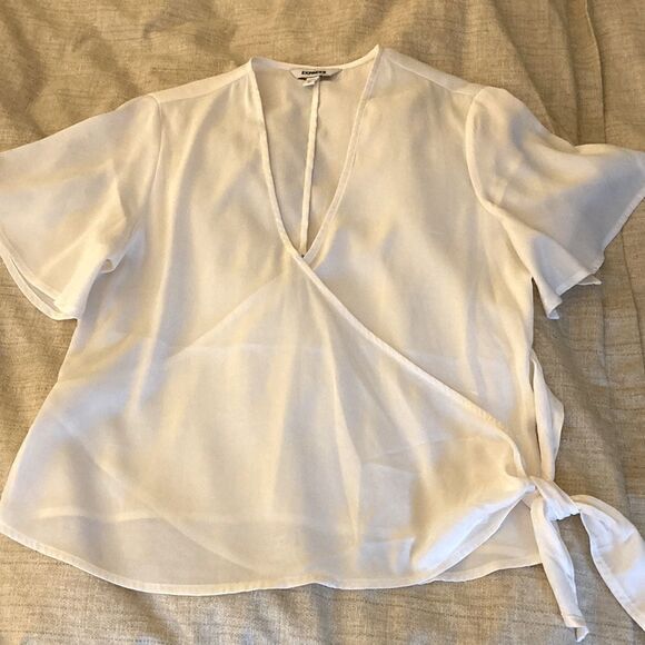 Express Wrap Blouse with Flutter Sleeve and Tie at Left Hip. Size X Small. - Picture 2 of 4